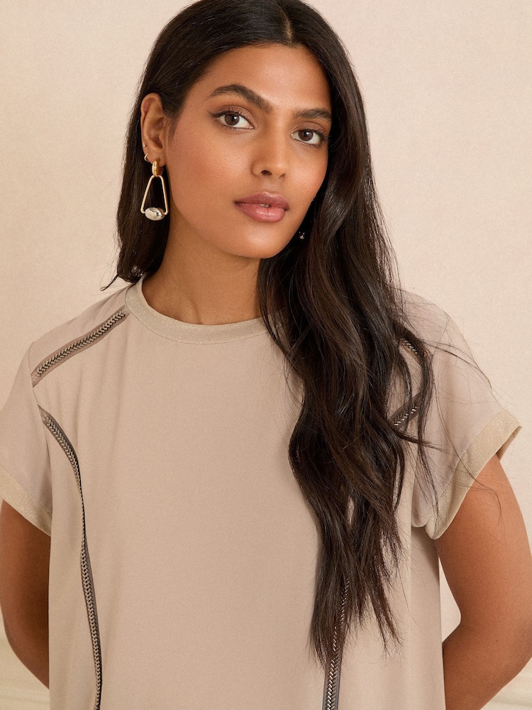 Love & Roses Champagne Gold Chiffon Panel Print Satin Front Jersey Back Crew Neck Top - Image 4 of 4