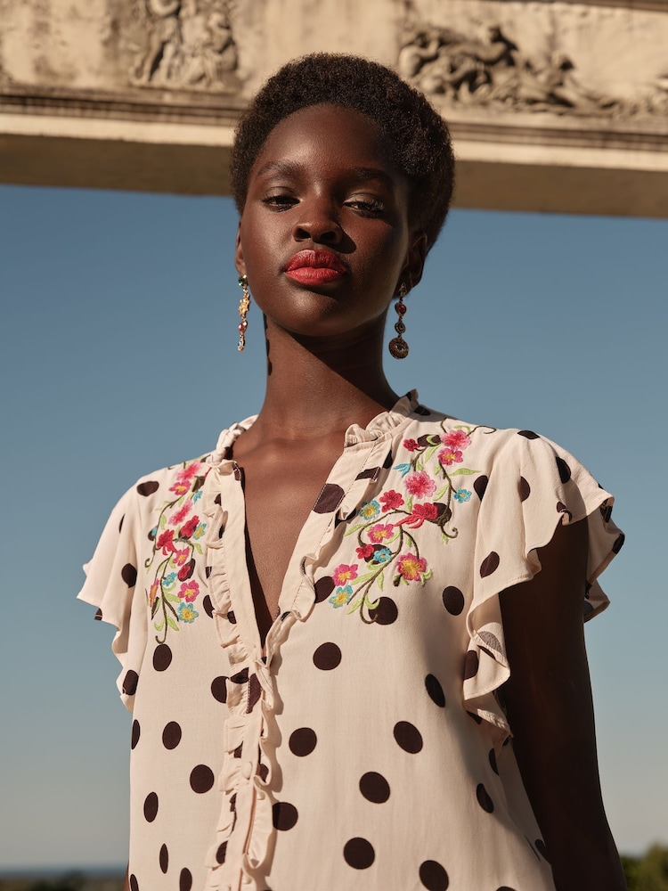 Love & Roses Monochrome Spot Petite Print Flutter Sleeve Printed V-Neck Blouse - Image 2 of 4