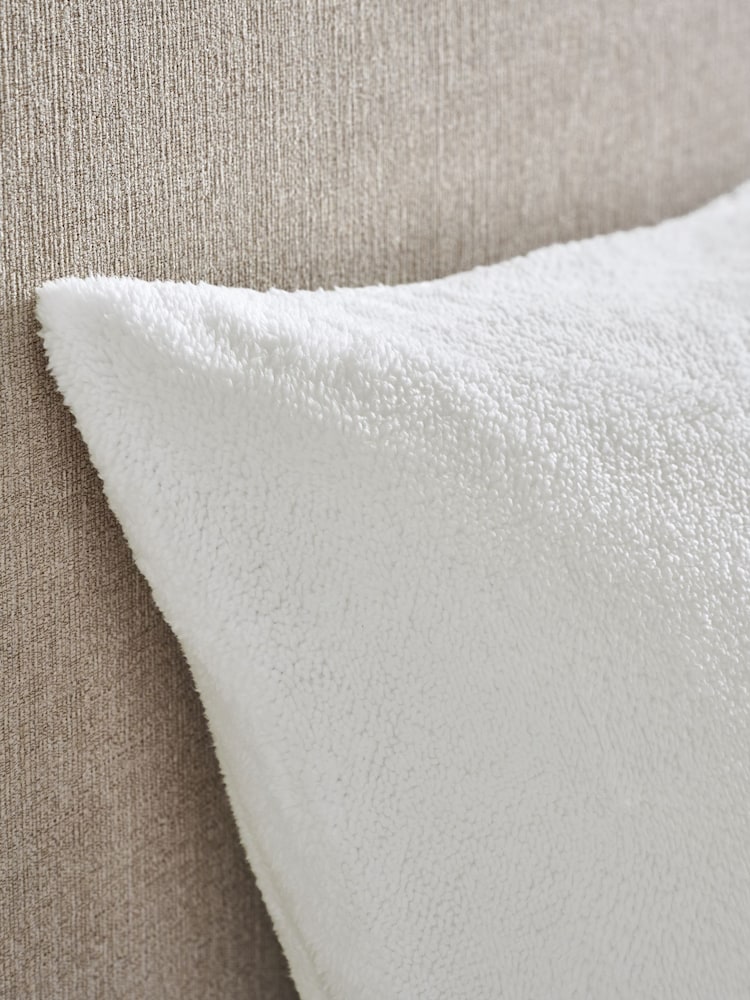 Set of 2 White Teddy Fleece Pillowcases - Image 2 of 2 Set of 2 White Teddy Fleece Pillowcases - Image 2 of 2