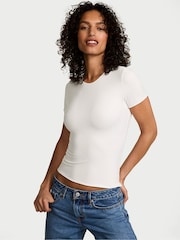 Victoria's Secret White Short Sleeve FeatherSoft™ Innovation T-shirt - Image 1 of 2