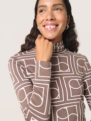 Soaked in Luxury Hanadi Printed Rollneck Brown T-Shirt - Image 4 of 6
