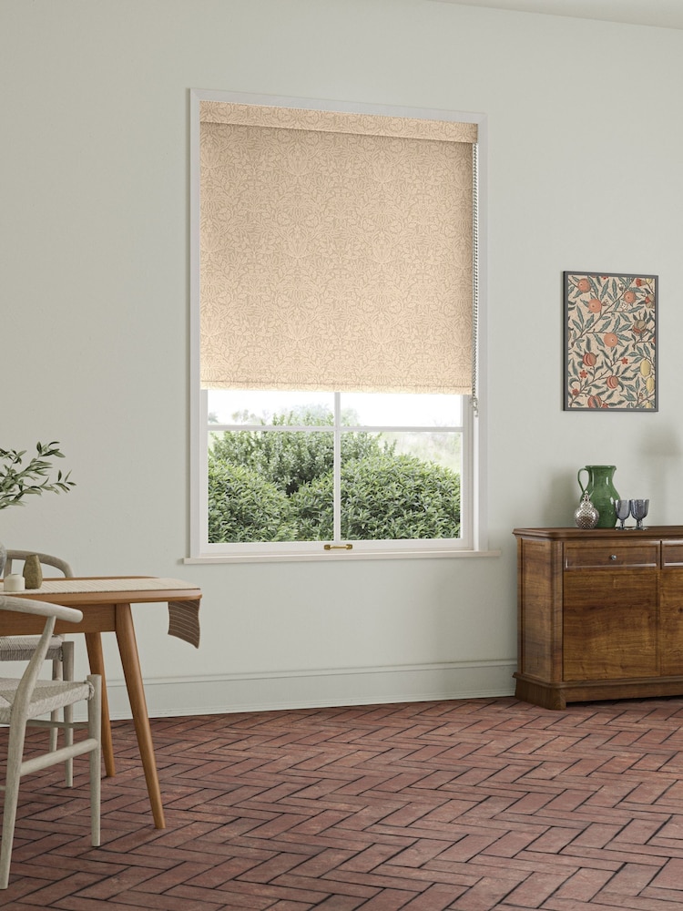 William Morris At Home Natural Clay Acorn Made to Measure Roller Blind - Image 2 of 6