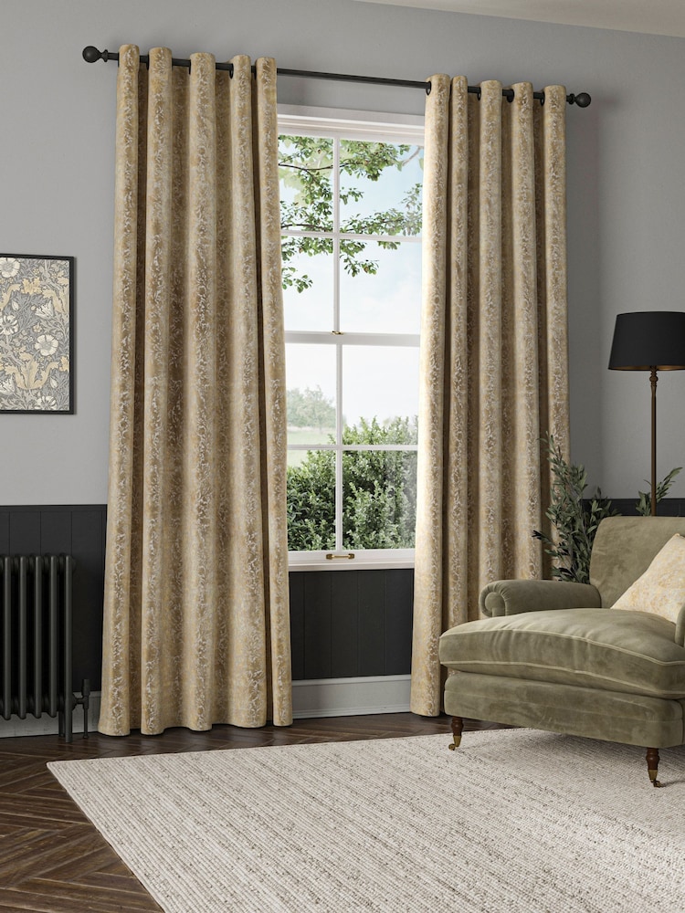 William Morris At Home Barley Natural Compton Silhouette Velvet Made to Measure Curtains - Image 2 of 9