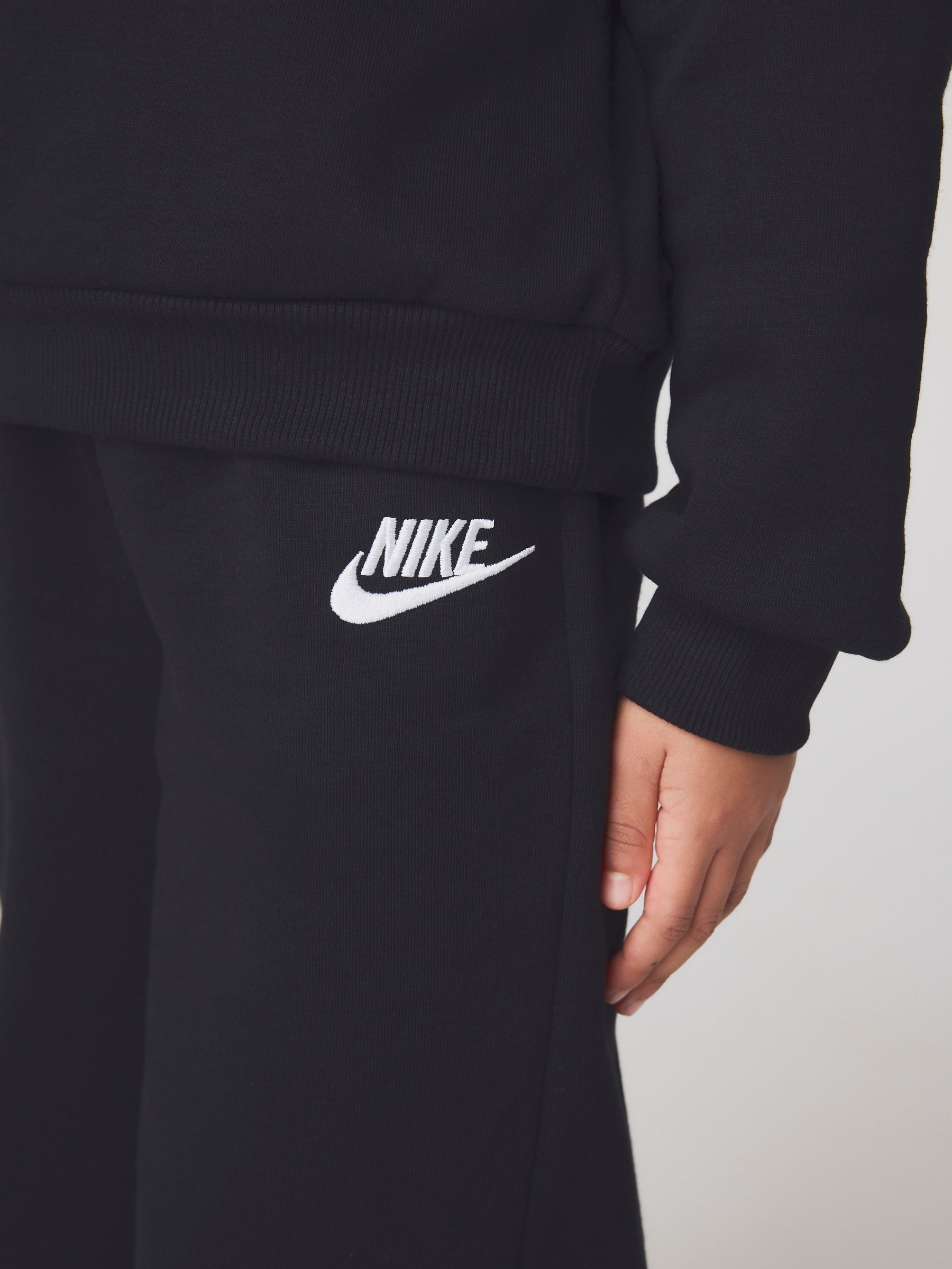 nike women jogging set