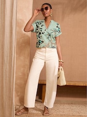 Love & Roses Light Green Animal Print V-Neck Jersey T-Shirt - Image 3 of 4