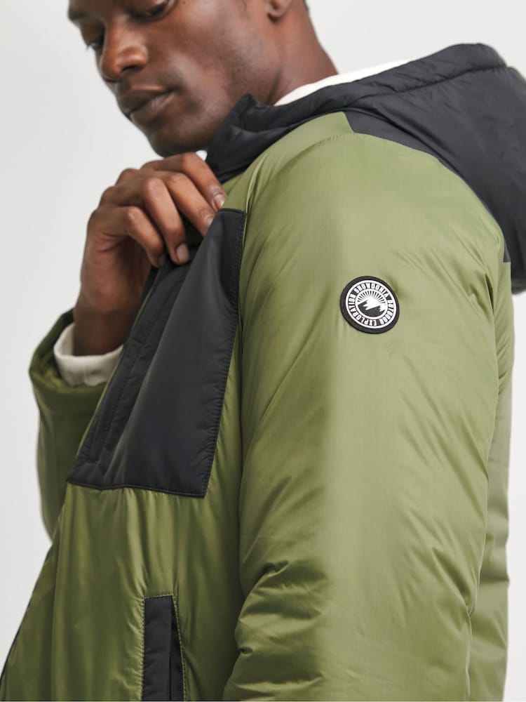Snowdonia Green Showerproof Wadded Colour Block Jacket - Image 4 of 4