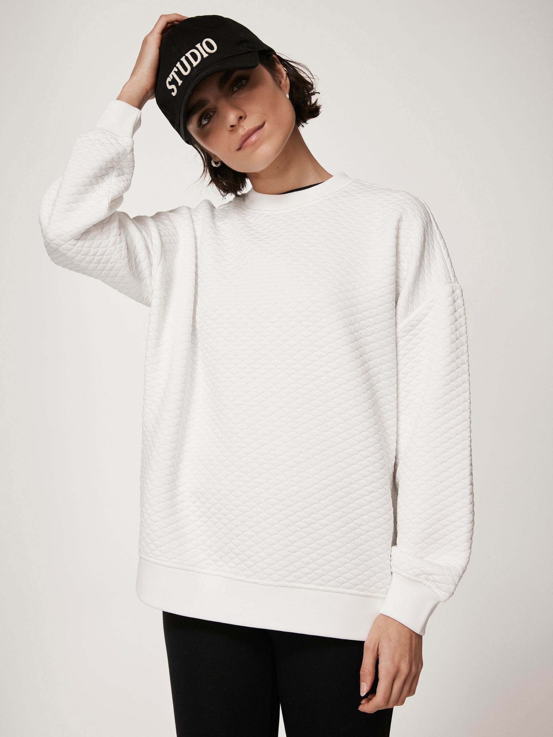 White quilted sweatshirt top