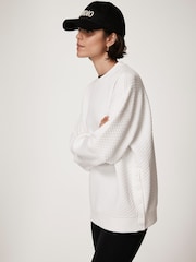 Mint Velvet Gestepptes Sweatshirt mit Druckknöpfen - Bild 4 von 9