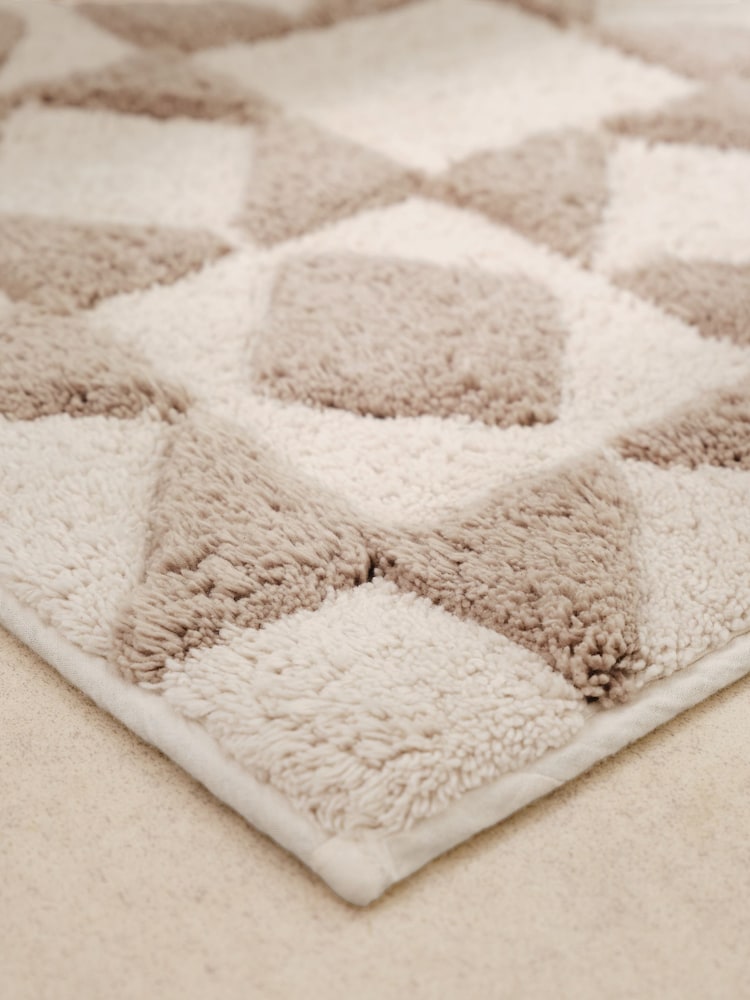 Natural Geo Shower Mat - Image 2 of 3 Natural Geo Shower Mat - Image 2 of 3