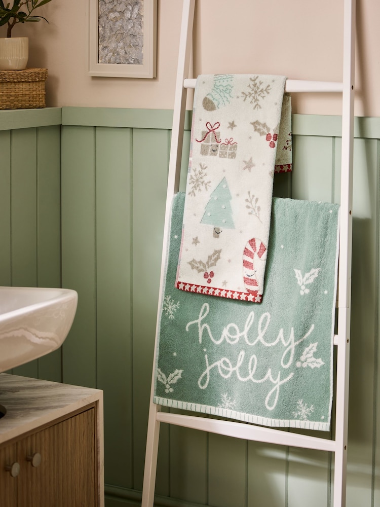 Set of 2 Multi Christmas Icons Hand Towels - Image 2 of 6