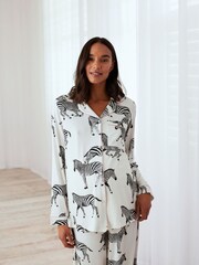 Chelsea Peers White Maternity Zebra Print Pyjamas - Image 2 of 5