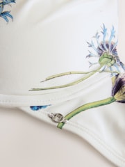 Kew Collection White/Blue Floral Print - Blusa de biquíni acolchoada com arame - Imagem 9 de 9