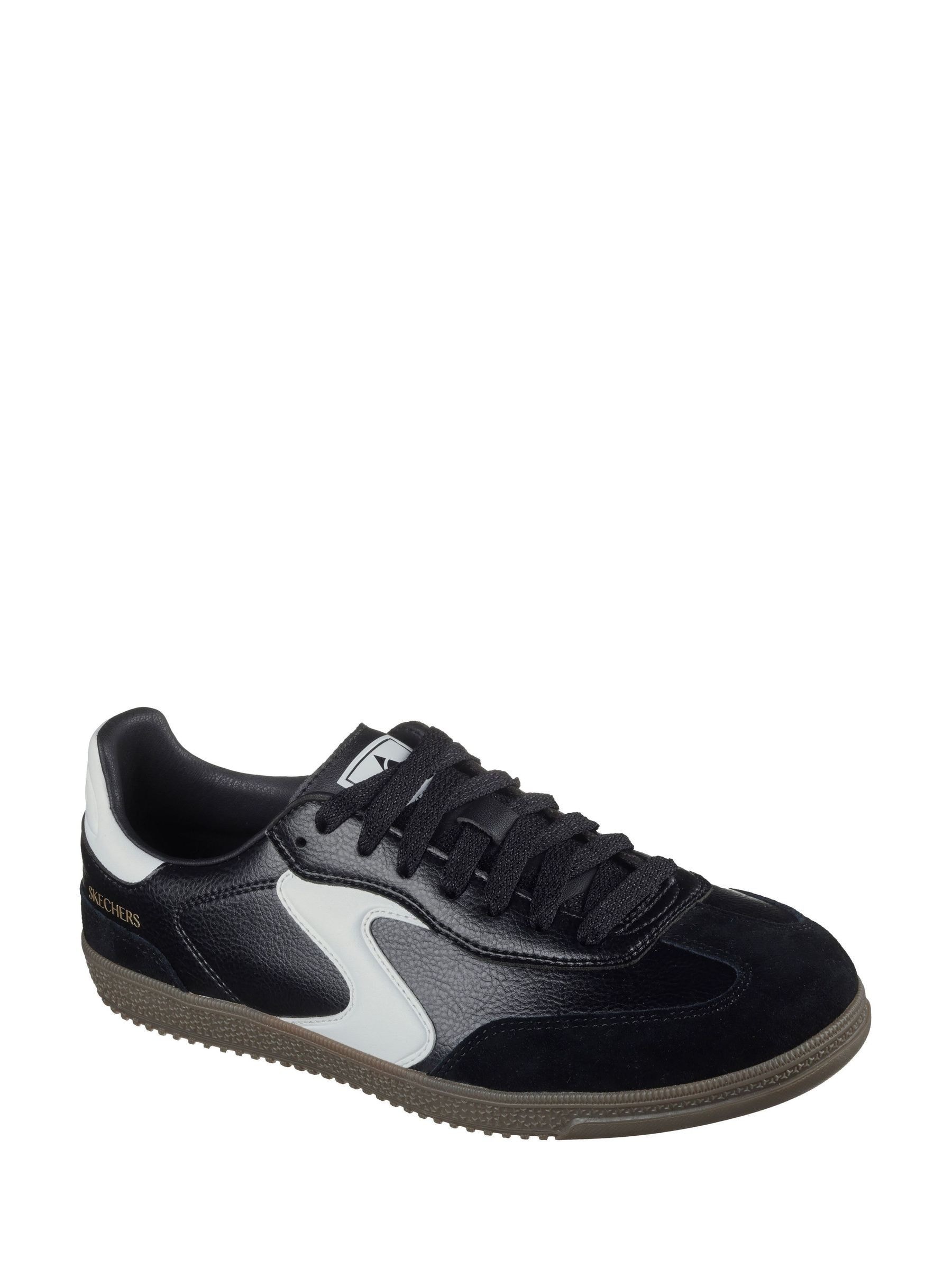Buy Чорний - Жіночі кросівки Skechers Hotshot Kickoff з сайту Next