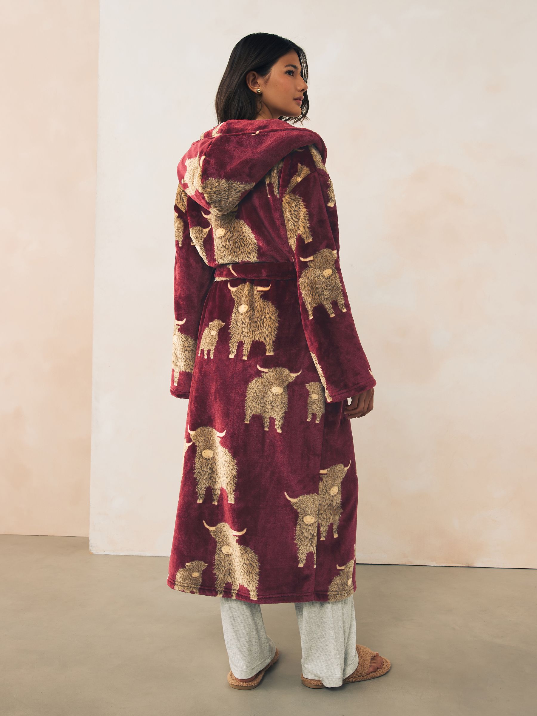 agawd  アガウドJacquard Dressing Gown新品タグ付き Dark Ivy Lame Satin Jacquard Gown With Square Neckline - Adrianna