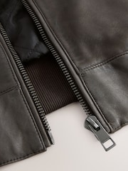 Brown Nubuck - Jaqueta Bomber de couro exclusiva - Imagem 12 de 13