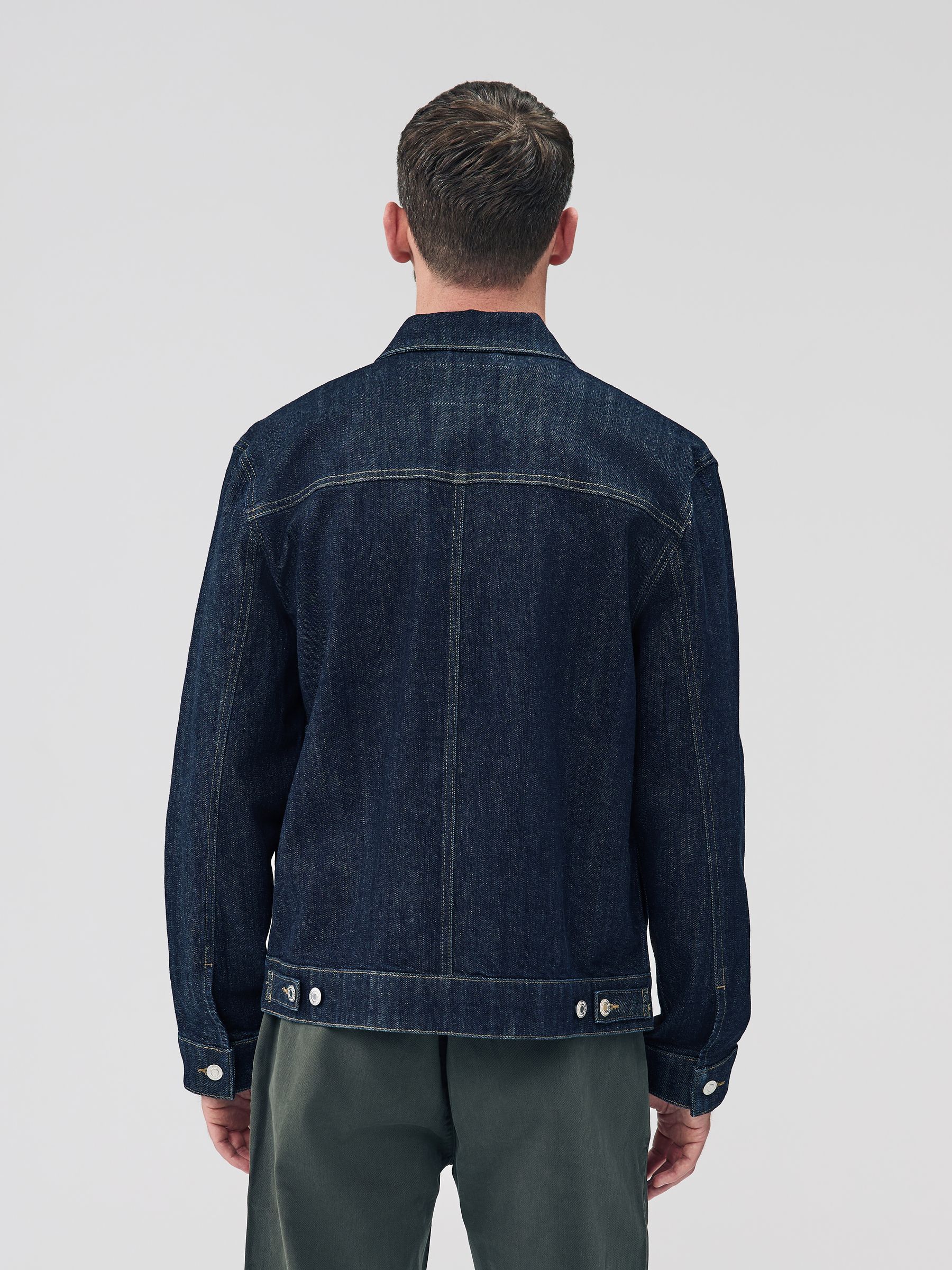 A.P.C. ダークブルー 2nd Denim Trucker Jacket A.P.C. ダークブルー 2nd Denim Trucker Jacket A.P.C. ダーク