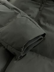 Verde caqui - Largo estándar - ThermoGen Shower Resistant Puffer Jacket - Imagen 9 de 10