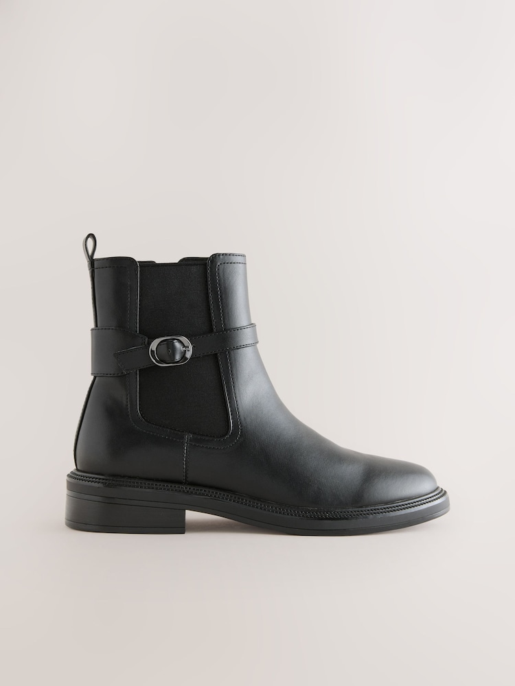 Negro - Forever Comfort® Buckled Chelsea Boots - Imagen 2 de 5