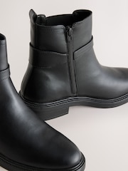 Negro - Forever Comfort® Buckled Chelsea Boots - Imagen 3 de 5