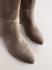 Ante marrón visón - Forever Comfort® Whipstitch Pull-On Midi Boots - Imagen 9 de 10