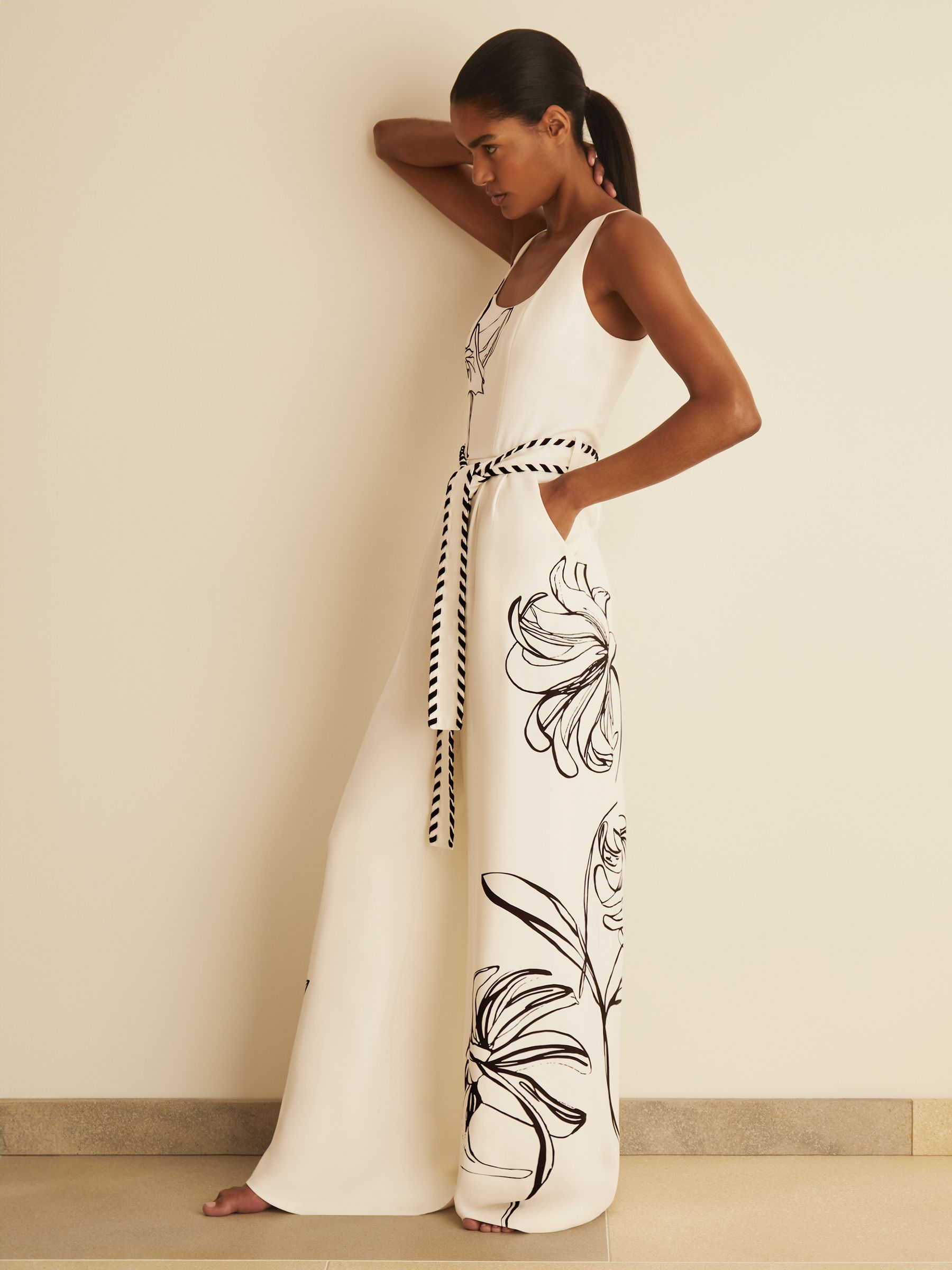 リモージュ Buy Reiss Ivory/Black Kinsley Reiss | NYBG Floral-Print Jumpsuit