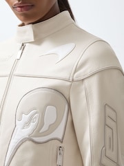 Off White - سترة بايكر جلد بتصميم فريق McLaren F1 تشكيلة Champion من Reiss - صورة 4 من 9