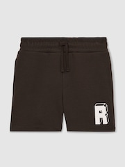 Chocolate Brown / Off White - Reiss - Marcus - Jersey short met trekkoord en R-print - Image 1 of 4