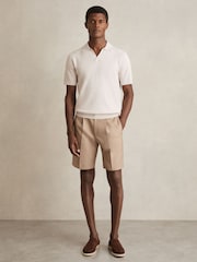 Camello suave - Pantalones cortos holgados con cordón ajustable Sussex de Reiss - Imagen 1 de 6