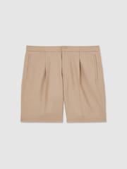 Camello suave - Pantalones cortos holgados con cordón ajustable Sussex de Reiss - Imagen 2 de 6