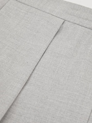 Gris suave - Pantalones cortos holgados con cordón ajustable Sussex de Reiss - Imagen 6 de 6