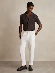 Коричнево-шоколадный - Reiss Thames Textured Knit Button-Through Shirt - Изображение 3 из 6