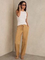 Reiss Tan Clement Lace-up Tapered Trousers - Image 5 of 6