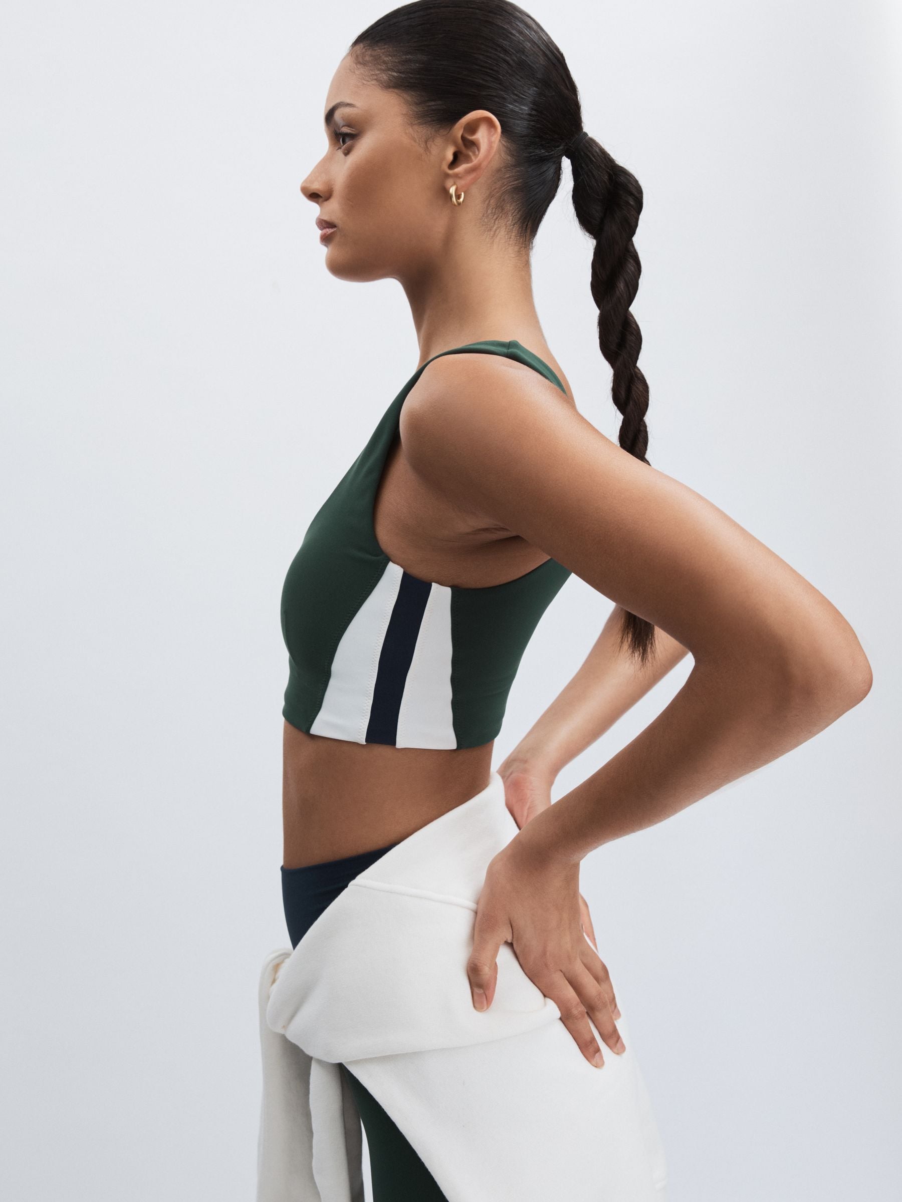 The Upside Playoff Isaac V-neck Sports Bra In Green