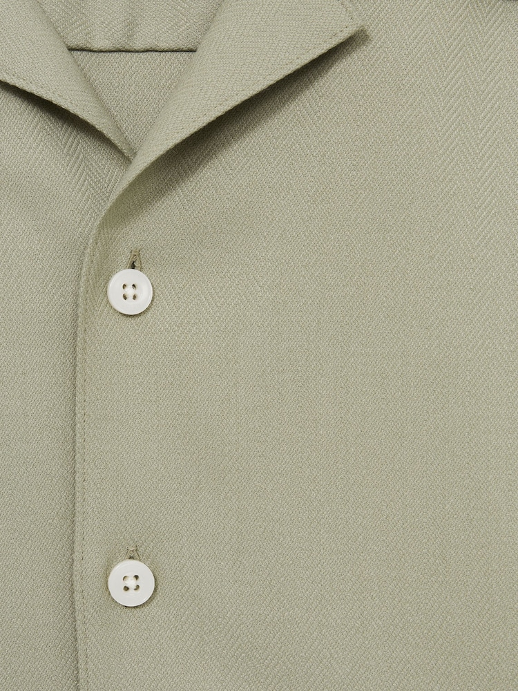 Reiss Sage Green Nitus Herringbone Twill Cuban Collar Short Sleeve Shirt - Image 7 of 7