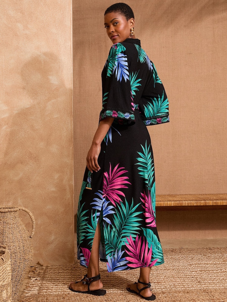 Love & Roses Black Tropical Petite Jersey Belted Shirt Midi Dress - Image 2 of 4