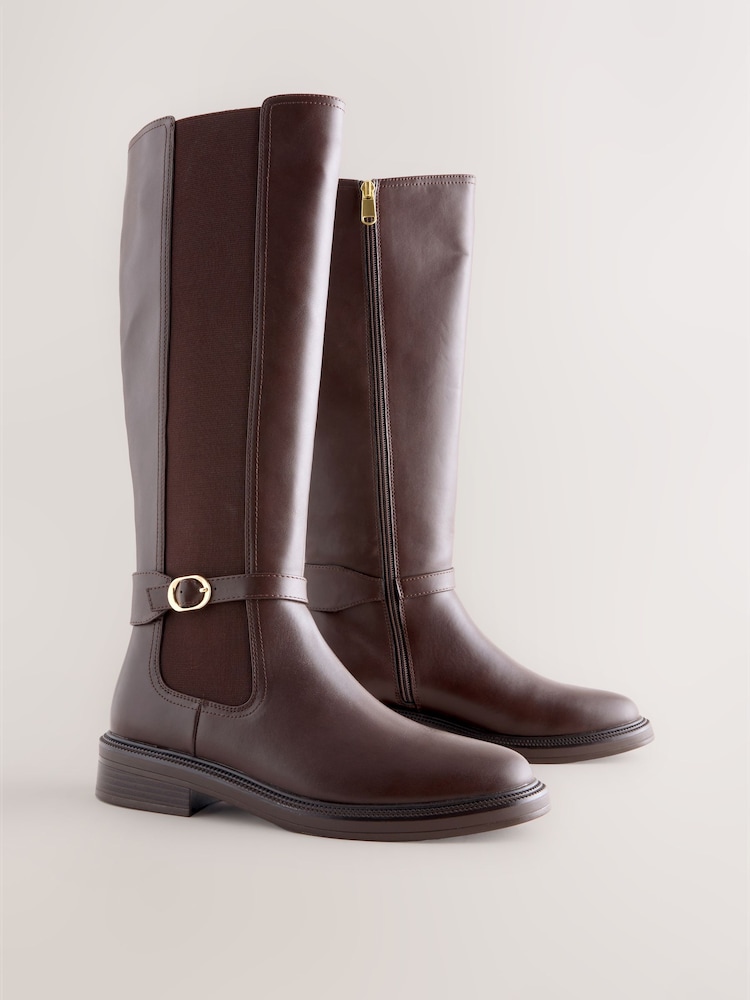 Chocolate marrom - Forever Comfort® Round Toe Buckle Detail Knee High Boots - Imagem 2 de 5