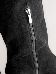 أسود سويد - Forever Comfort® Knee High Chisel Toe Heeled Boots - صورة 4 من 5