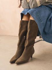 أخضر كاكي سويد - Forever Comfort® Knee High Chisel Toe Heeled Boots - صورة 4 من 9