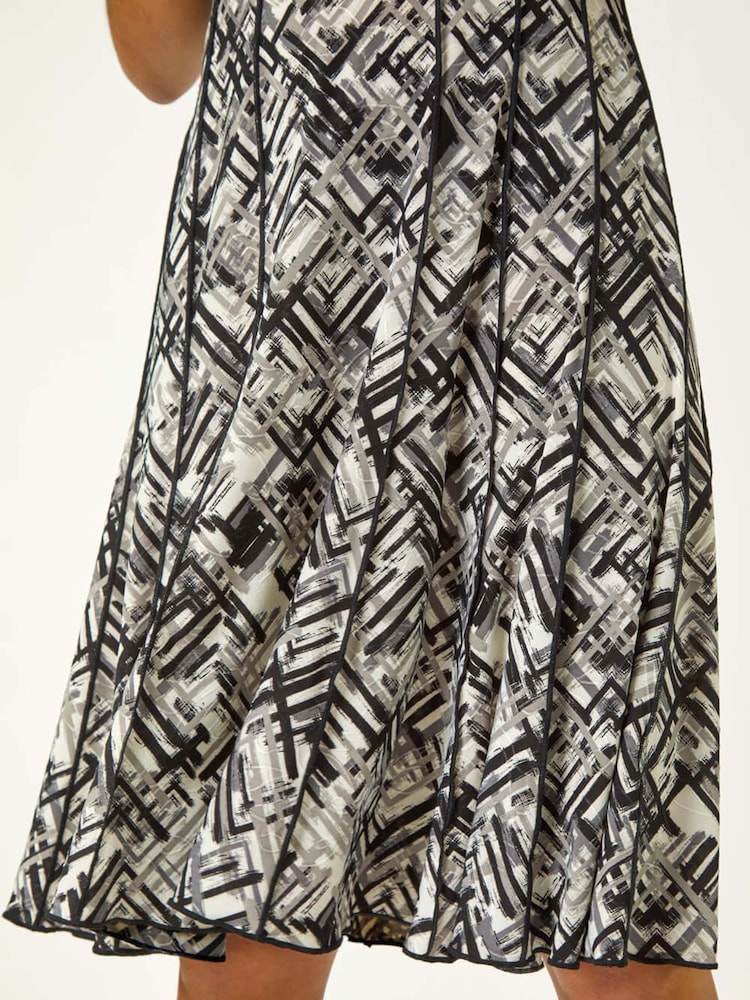 Roman White Cross Hatch Print Stretch Midi Dress - Image 5 of 5