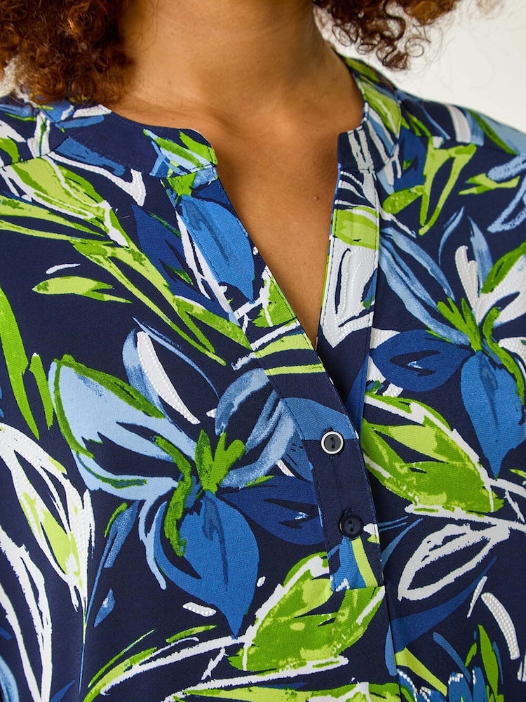 Roman Blue Textured Leaf Print V-Neck Stretch Top - Image 5 of 5