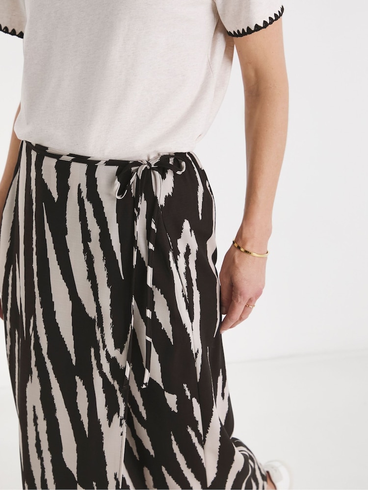 JD Williams Black Herringbone Wrap Midi Skirt - Image 4 of 4