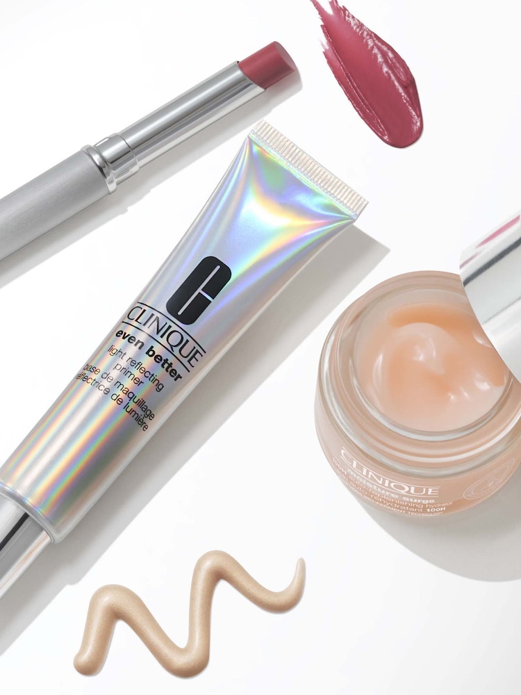 Clinique Hydrate Illuminate Beauty Gift Set (Worth Over £81.00) - Image 2 of 5