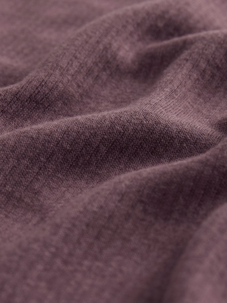 Berry Thermogen Maximum Warmth Rib Thermal Vest - Image 8 of 8