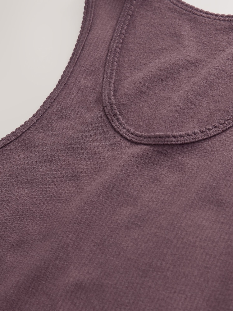 لون التوت - Thermogen Maximum Warmth Rib Thermal Vest - صورة 9 من 9