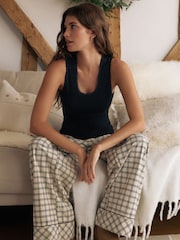 Black ThermoGen Maximum Warmth Pointelle Thermal Vest - Image 6 of 10