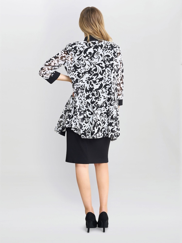 Gina Bacconi Noella Printed Black Dress And Jacket Set With Detachable Necklace - Image 2 of 5