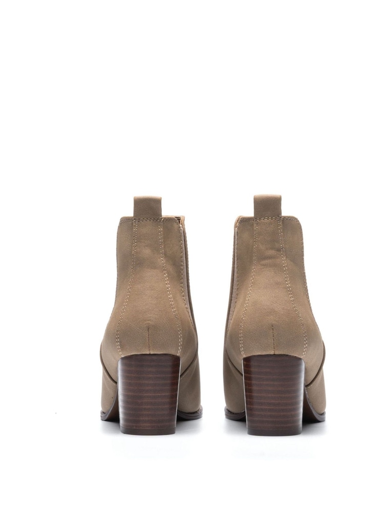 Novo Natural Jacob Mid Block Heel Chelsea Boots - Image 4 of 4