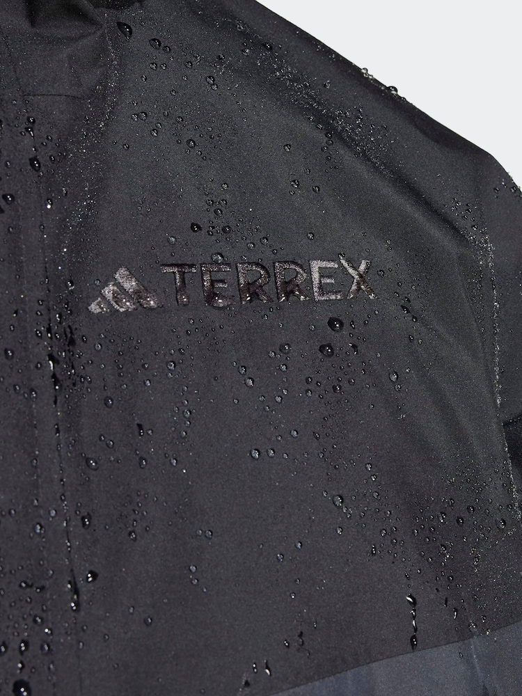 adidas Terrex Black/Grey Terrex Xploric 2.5L Climaproof Anorak - Image 7 of 7 adidas Terrex Black/Grey Terrex Xploric 2.5L Climaproof Anorak - Image 7 of 7