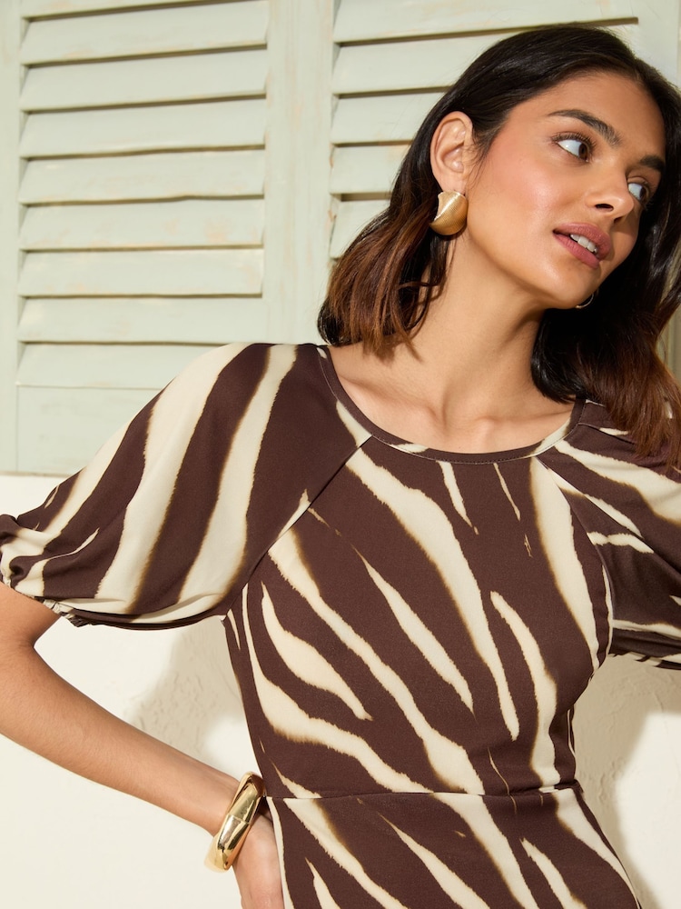 Friends Like These Brown Animal Raglan Short Puff Sleeve Jersey Midi Dress - Image 2 of 4