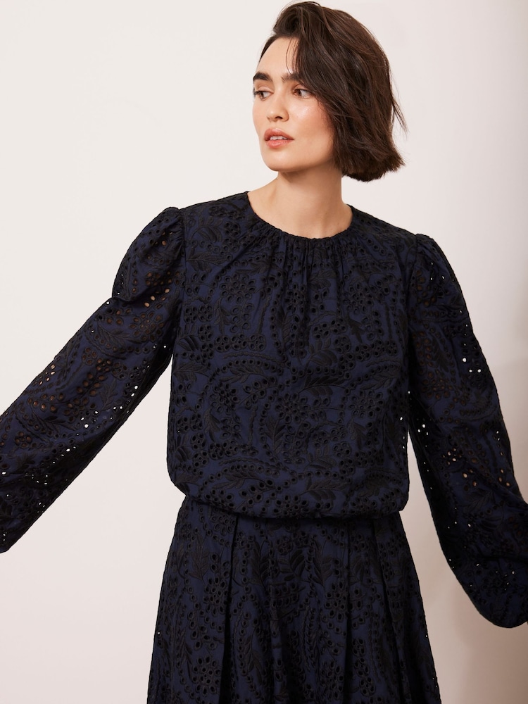Mint Velvet Blue 100% Cotton Broderie Cropped Top - Image 2 of 8